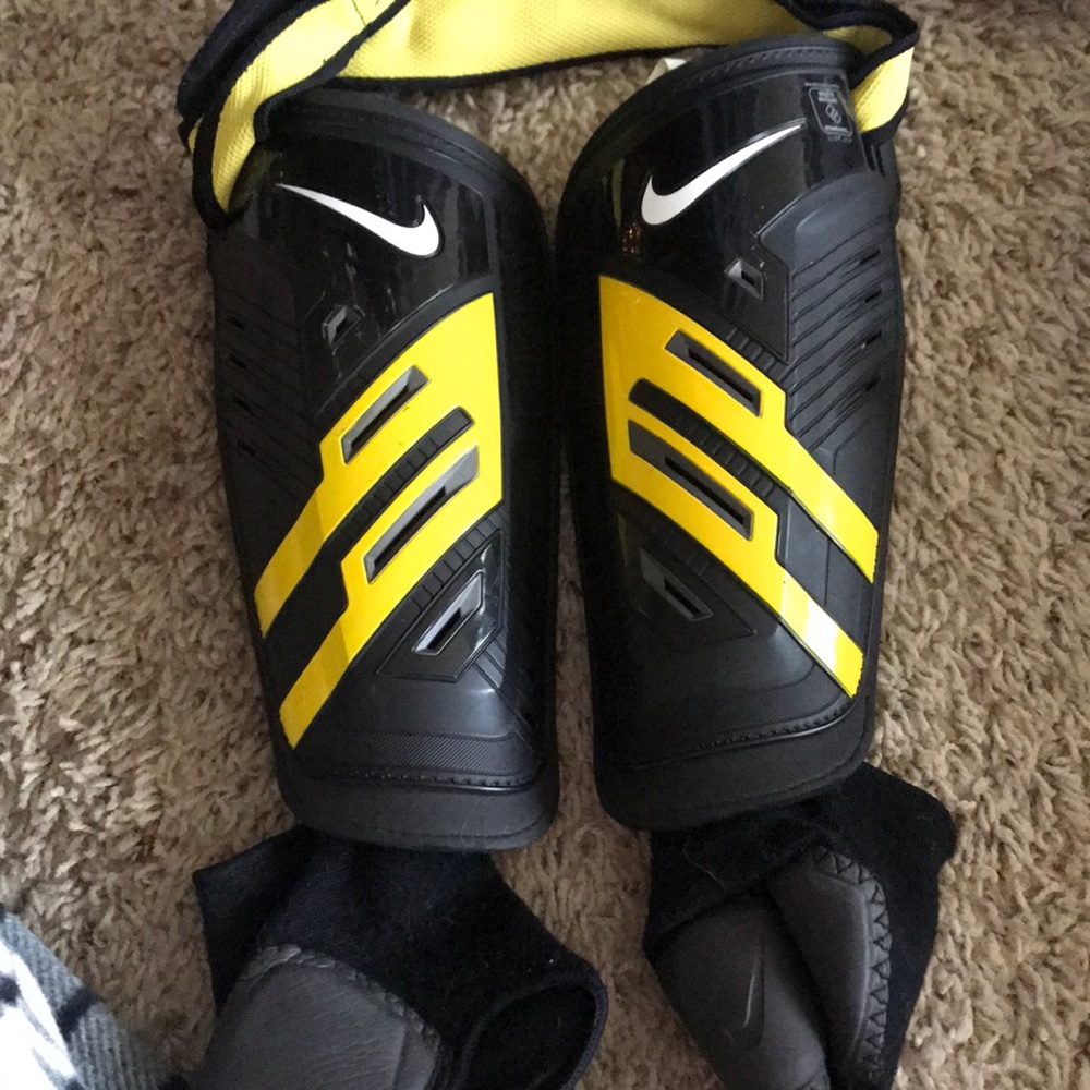 Nike shinguards